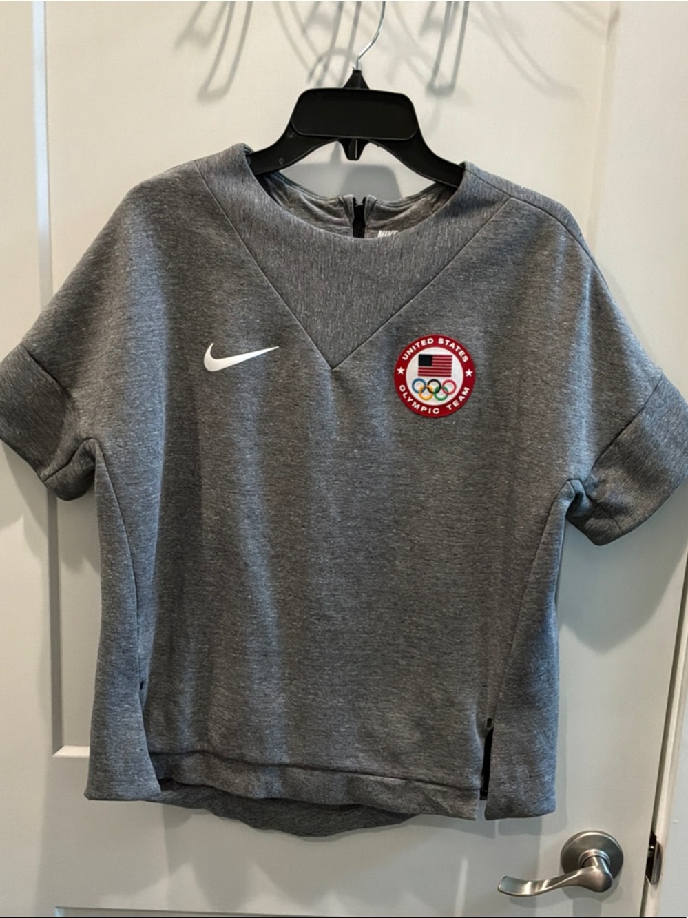 Nike United States Medium Gray Short Sleeve USA Olympic Team Sweatshirt